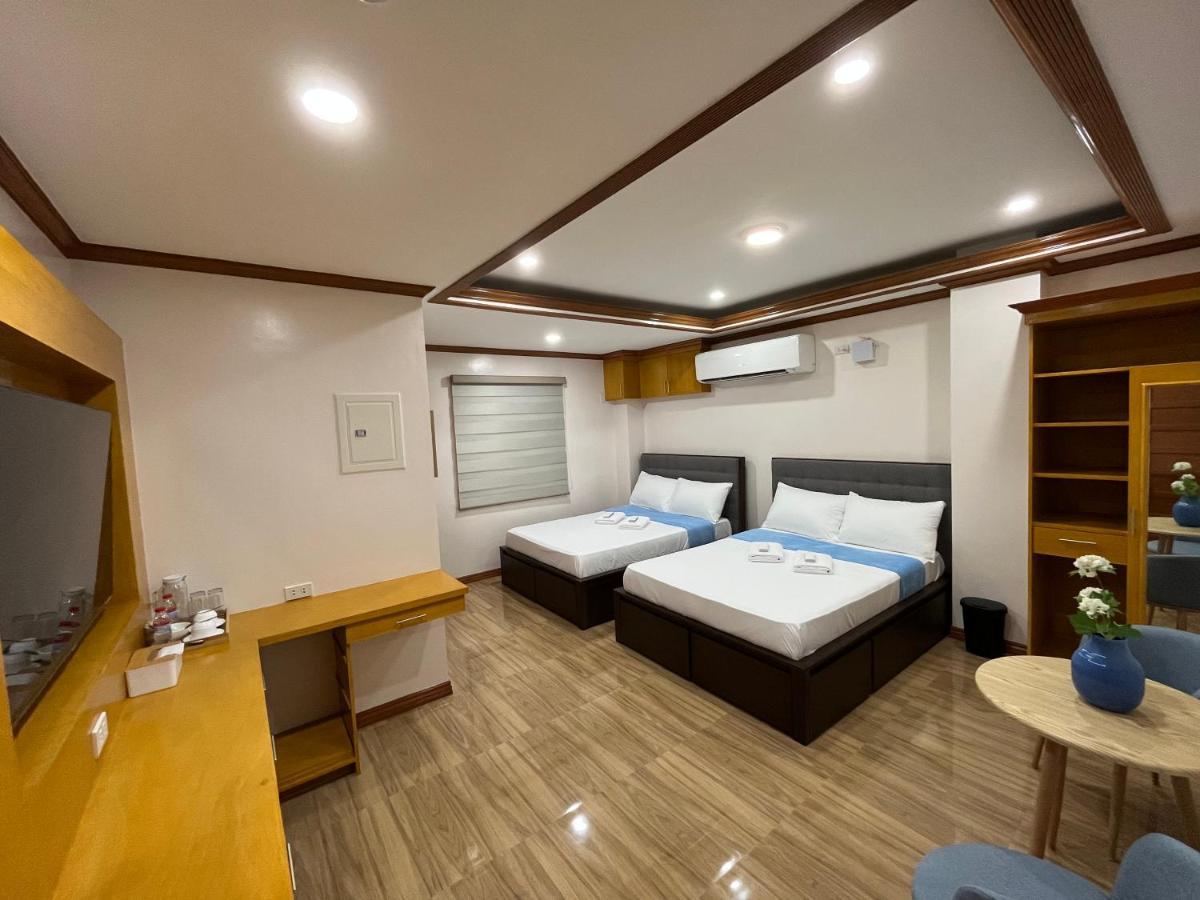 The Legacy Hotel Tayabas Ngoại thất bức ảnh