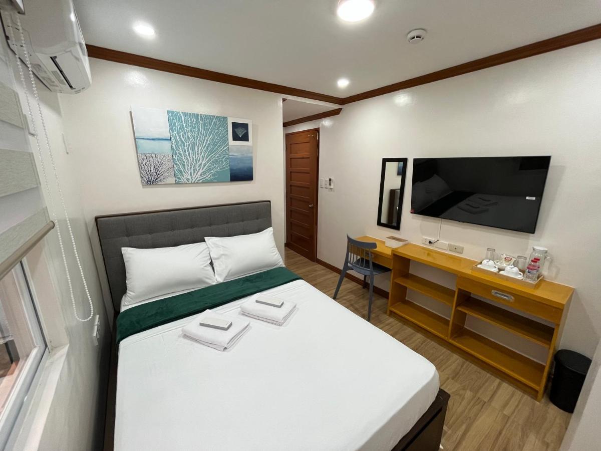 The Legacy Hotel Tayabas Ngoại thất bức ảnh